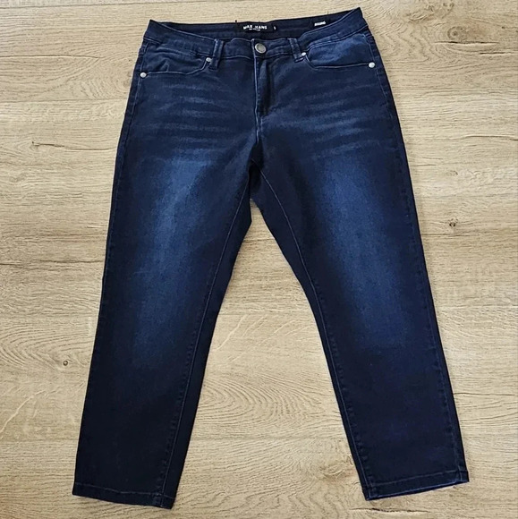 High Rise Capri - Picture 1 of 10